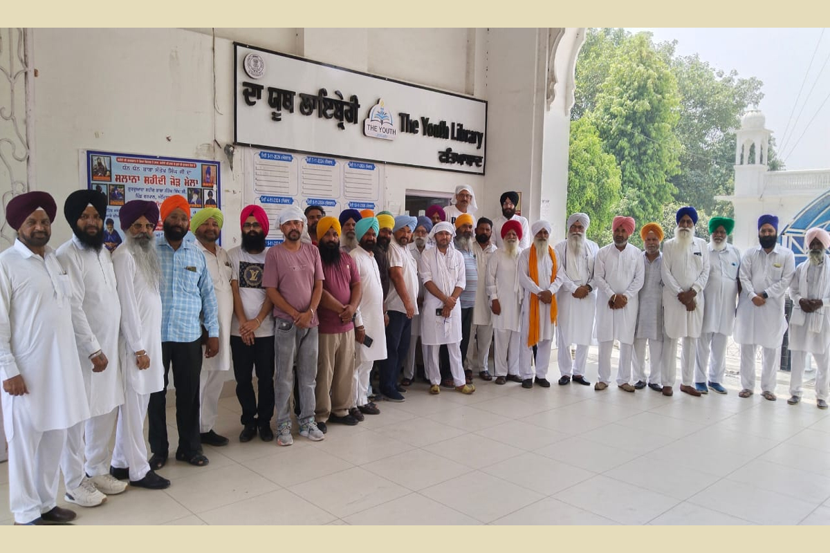 ਪਿੰਡ ਫਤਿਹਾਬਾਦ ਵਿਖੇ ਬਣੀ ਲਾਈਬ੍ਰੇਰੀ ਦਾ ਸਰਪੰਚ ਜਗਵਿੰਦਰ ਸਿੰਘ ਅਤੇ ਉਹਨਾਂ ਦੇ ਸਾਥੀਆਂ ਵੱਲੋਂ ਉਦਘਾਟਨ ਕੀਤਾ ਗਿਆ